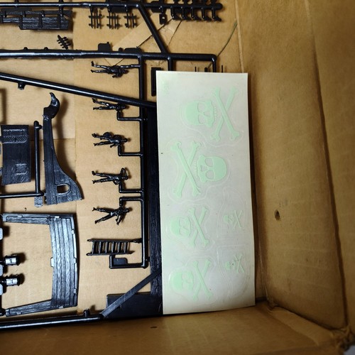 Vintage 1978 Revell Pirate Ghost Ship H-519 Model Kit Original Catalog Box - Picture 10 of 14