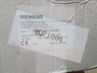 1 Pcs Brand New Siemens 3KA7132-3AA00 Disconnect Switch Fast shipping DHL/Fedex