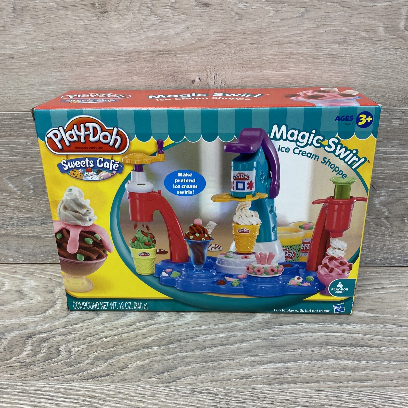 Play-Doh Sweets Cafe Magic Swirl Ice Cream Shoppe 32917 Hasbro Play Set SEALED
