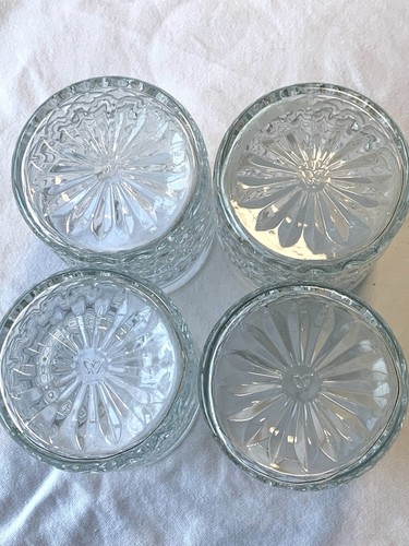 Vintage Genuine Wexford Anchor Hocking Glasses x4 “W” On Bottom - Picture 3 of 5