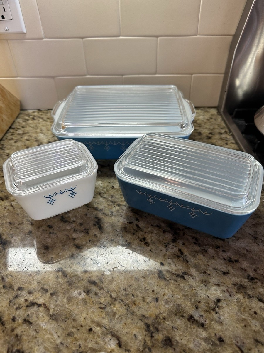 Pyrex Snowflake Garland Blue 6 Pc Set Refrigerator Dishes & Lids