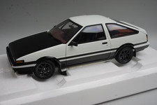 1:18 AUTOart 78786 Toyota Sprinter Trueno AE86 Initial D Project D Final Version