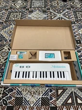 Reveal MusicStar MKB02 Multimedia Music System Keyboard with Box NO MIDI CABLE