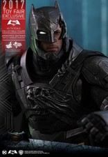 HOT TOYS 1 6 BATMAN V SUPERMAN MMS417 BATMAN BATTLE DAMAGED VERSION FIGURE NEW