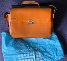 PIQUADRO  Cartella -Borsa-Valigetta Arancione pelle con tracolla, ideale ufficio