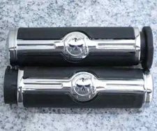 Harley Davidson Sportster Dyna Glide Softail Road King CHROME SKULL GRIPS