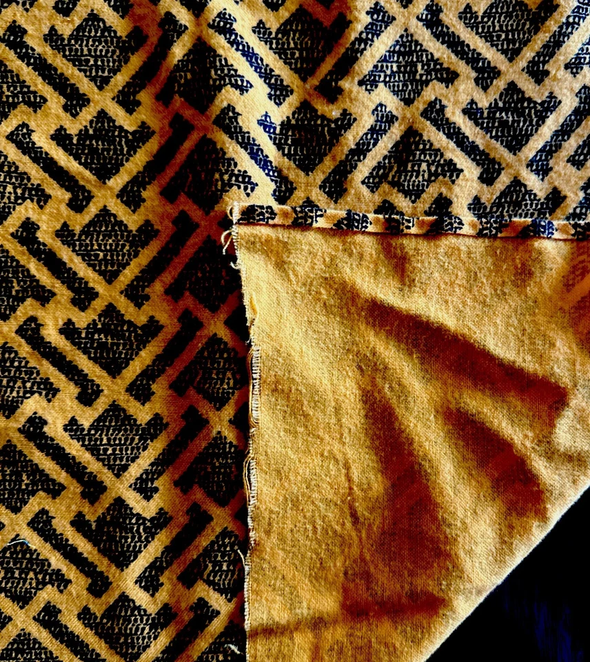 Chevron de franela de algodón vintage W43”xL3,33 yardas negro y dorado profundo Foto 4 de 4