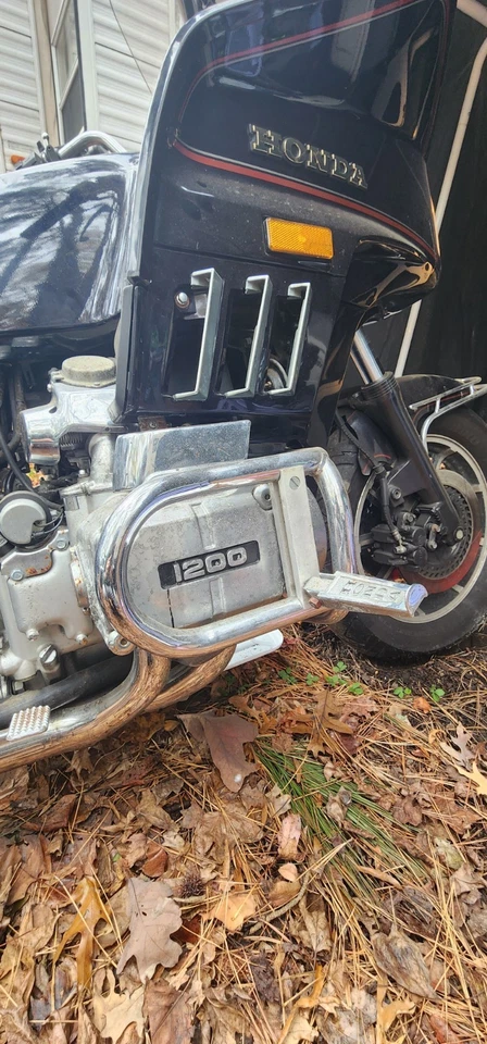 1984 Honda Gold Wing  - Image 4 of 4