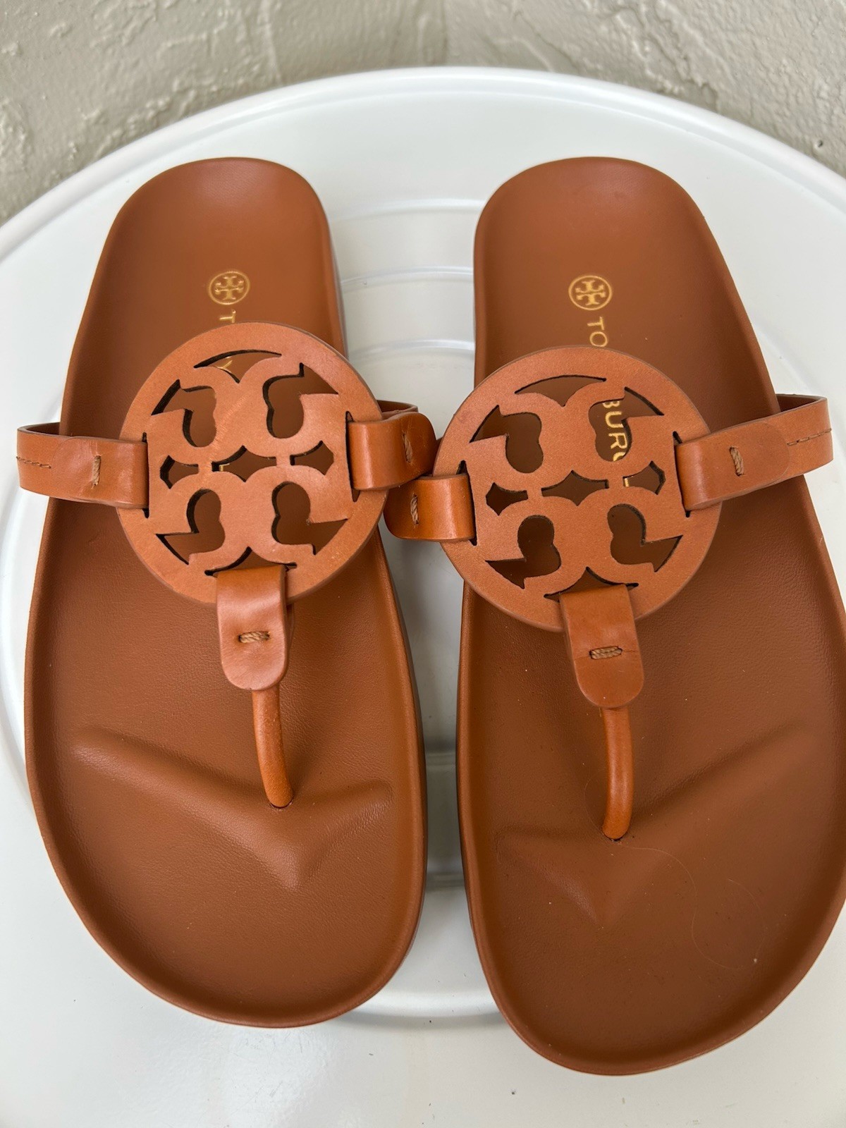Tory Burch Miller Cloud Thong Sandals Calf Leather Aged Camello Brown Size 7M