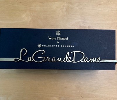 Veuve Clicquot Champagne Gift Box 2006 By Charlotte Olympia La Grand Dame (READ)