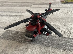 LEGO 6866 Wolverine's Chopper Showdown Deadpool Magneto Marvel Super Heroes 2012