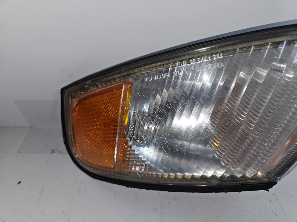 1998-1999 NISSAN ALTIMA FRONT LEFT SIDE CORNER LAMP PARKING LIGHT OEM, 116-58673 - Image 4 of 4