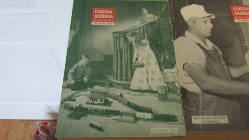 Lot of 9 - 54-57 Central of Georgia Railway The Right Way Company Magazines Used - Picture 2 of 9