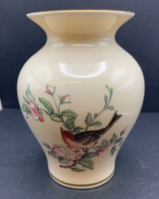 LENOX Vase SERENADE Bird w/ Flowers Design, Ivory, Gold Trim, Made in USA, 5.5"