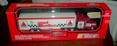Racing Champions 1993 Ed. NASCAR Wood Brothers Team Transporter N.I.B