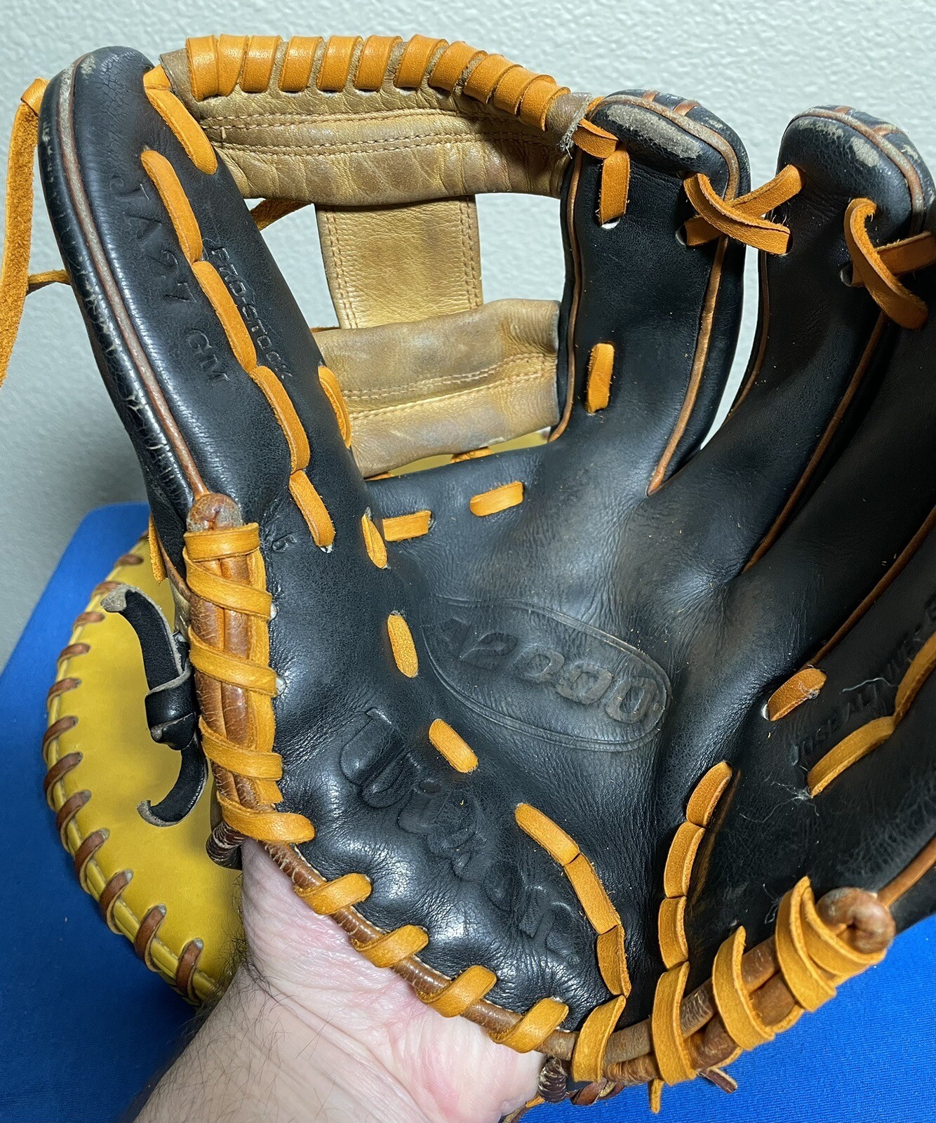 Wilson A2000 JA27GM Jose Altuve Game Spec 11.5" Baseball Glove Mitt RHT