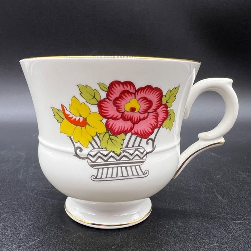 Vintage Crown Staffordshire Flower Basket Floral Footed Tea Cup & Saucer Set - Picture 4 of 7