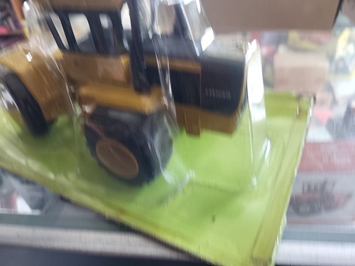 1/32 STEIGER INDUSTRIAL w/SINGLES NIB 1981 vintage No Outer Box - Picture 8 of 8