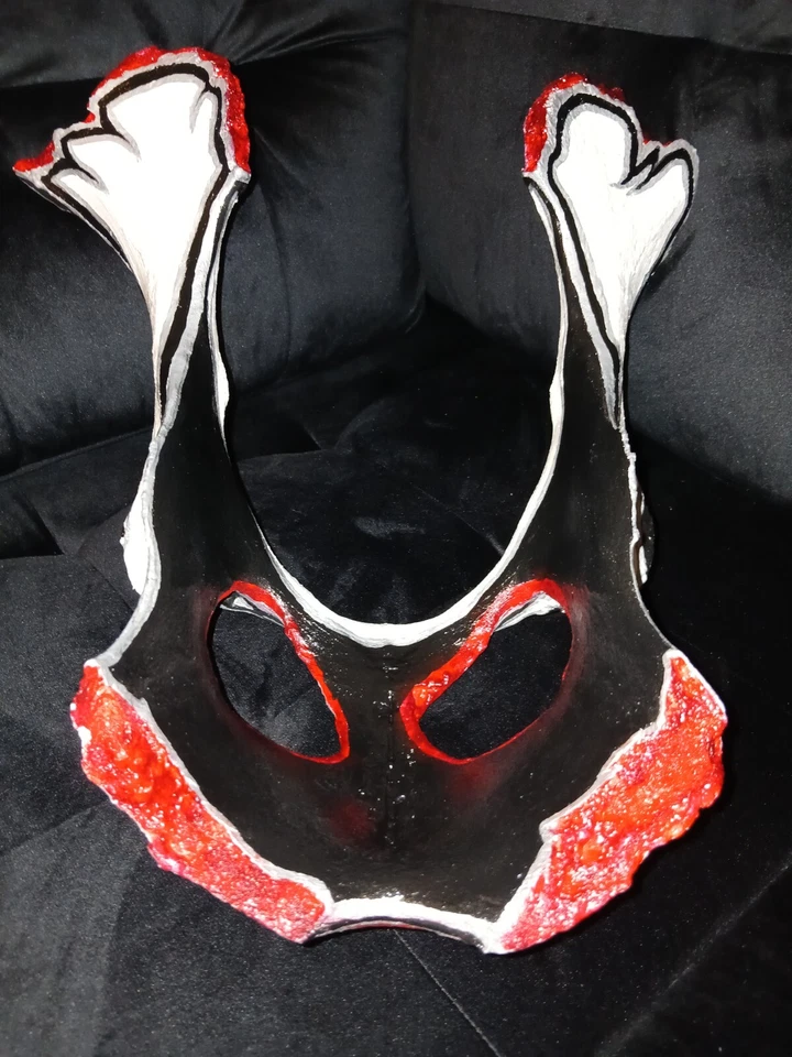 Hand painted Mad Max inspired wooden mask - Image 4 of 4