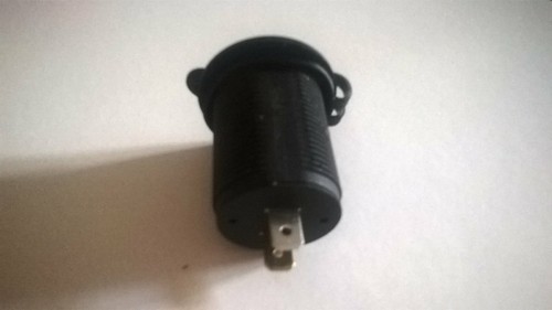Doppia presa USB 5 volt universale per auto - Foto 5 di 6