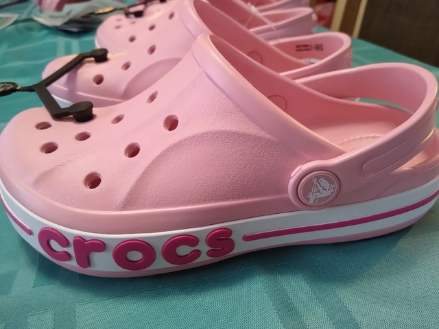 girls crocs