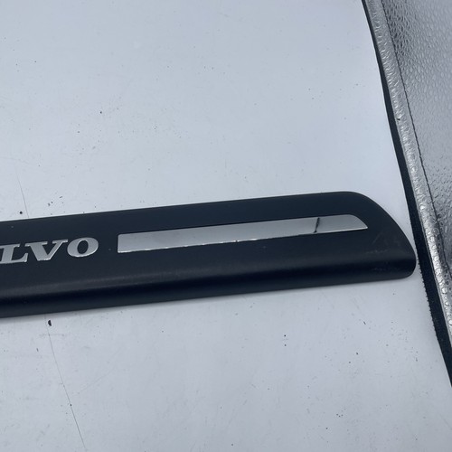 1999-2006 VOLVO S80 Sedan Front Right Side Door Sill Plate Molding 8659960 OEM - Picture 3 of 7