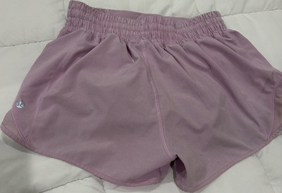 Lululemon Hottie Hot High-Rise Lined Short 2.5  Size 4 Purple/Mauve Pink