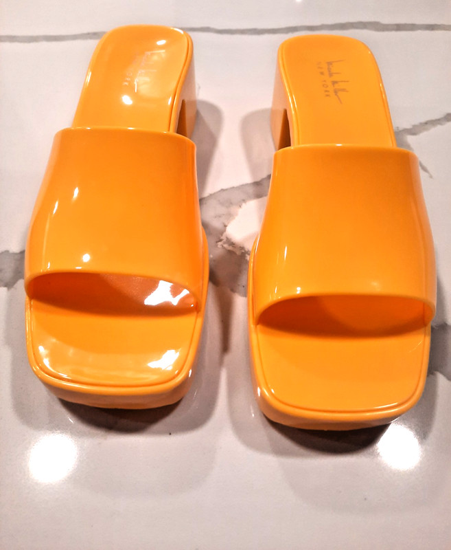 Nicole Miller Yellow Tikky Jelly  Slide Block Heel Shoes Size 9 Women’s 