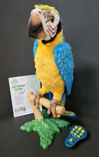 FurReal Friends Squawkers Mccaw Macaw Parrot Bird & Perch 2006 Works SUN DAMAGE
