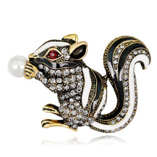 Vintage Gold Squirrel Brooch Sparkling Crystal Pearl Animal Pin Autumn Fall Gift