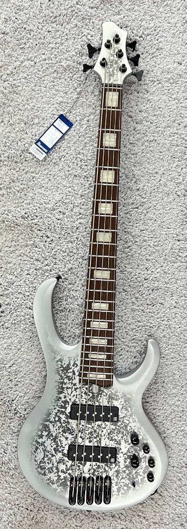 Ibanez BTB25TH5SLM - 5-струнная электрическая бас-гитара с матовой отделкой Silver Blizzard 181090₽