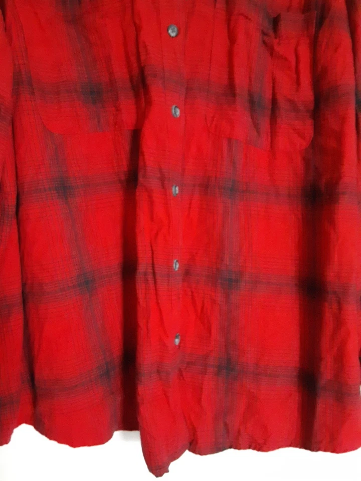 Top con botones Ava & Viv talla 2x Foto 2 de 4