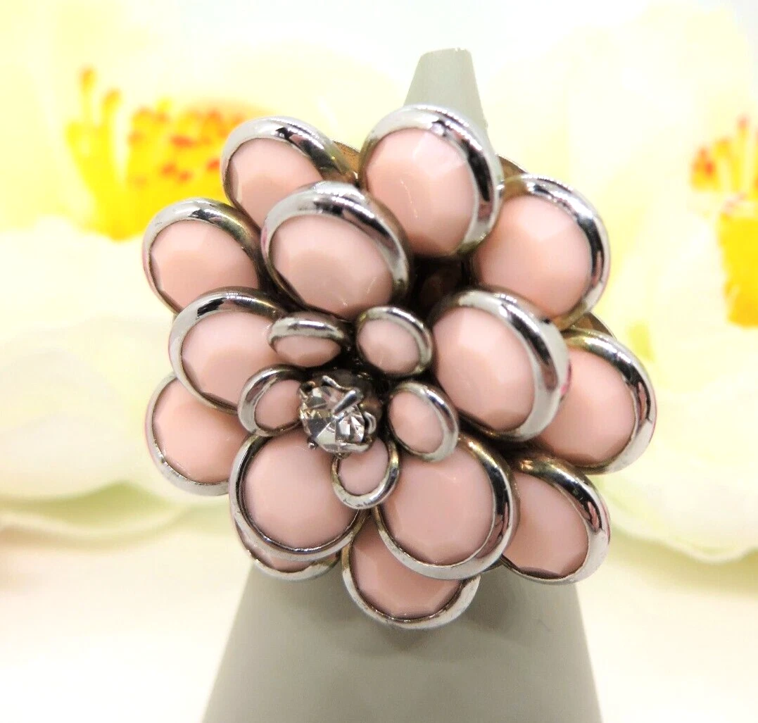 Pink statement ring deals