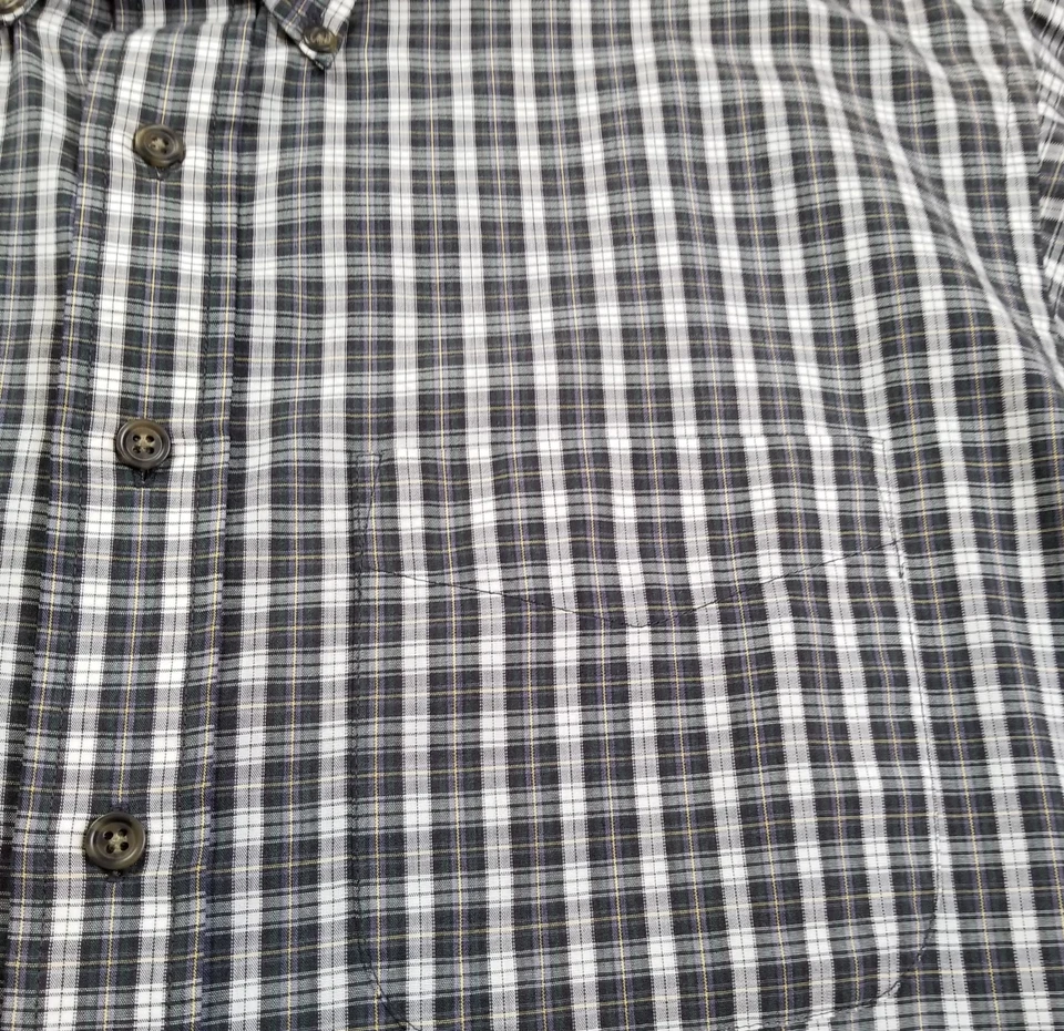 Van Heusen Button Up Shirt Men Medium M 15 15 ½ M Plaid Short Sleeve Pocket Work - Image 3 of 4