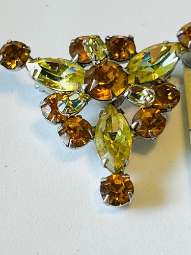 Vtg Set Brooch Pin & Pierced Gold Tone Amber Topaz Yellow Glass Rhinestones - Picture 9 of 14