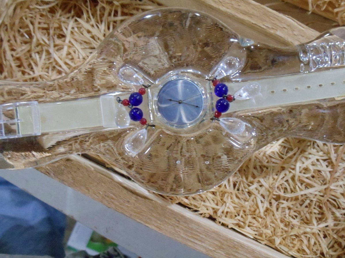 VINTAGE 1992 SWATCH WATCH GZ125 CHRISTMAS SPECIAL CHANDELIER VINTAGE 1992 SWATCH WATCH GZ125 CHRISTMAS SPECIAL CHANDELIER