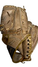 Wilson A2174 Richie Zisk RHT Youth Baseball Glove 9" Snap Action Leather