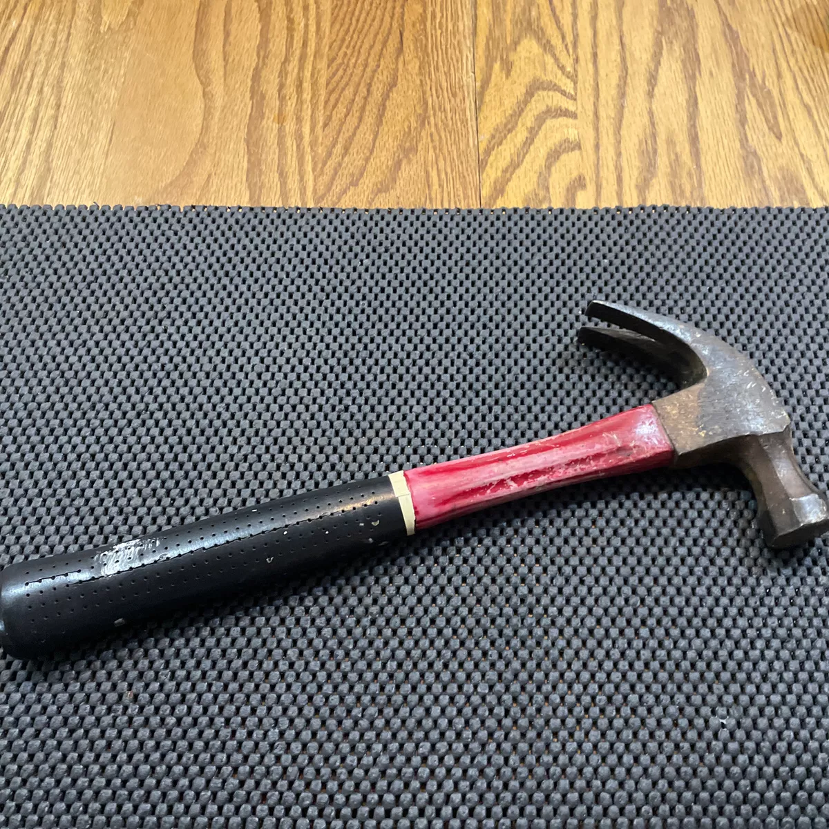 VINTAGE PLUMB FA57 CURVED CLAW HAMMER FIBERGLASS HANDLE
