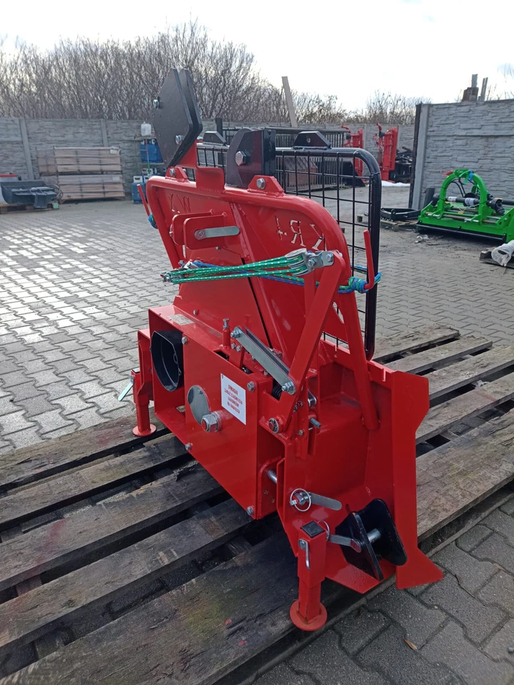 Forstseilwinde 4 T Holzrücken Dreipunkt KAT 1, 2 Forstwinde Kleintraktor WIRAX - Bild 4 von 4