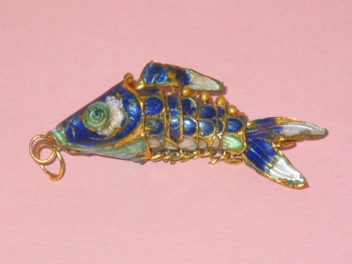 Lovely Vintage Chinese Articulated Blue Koi Fish Charm In Gold