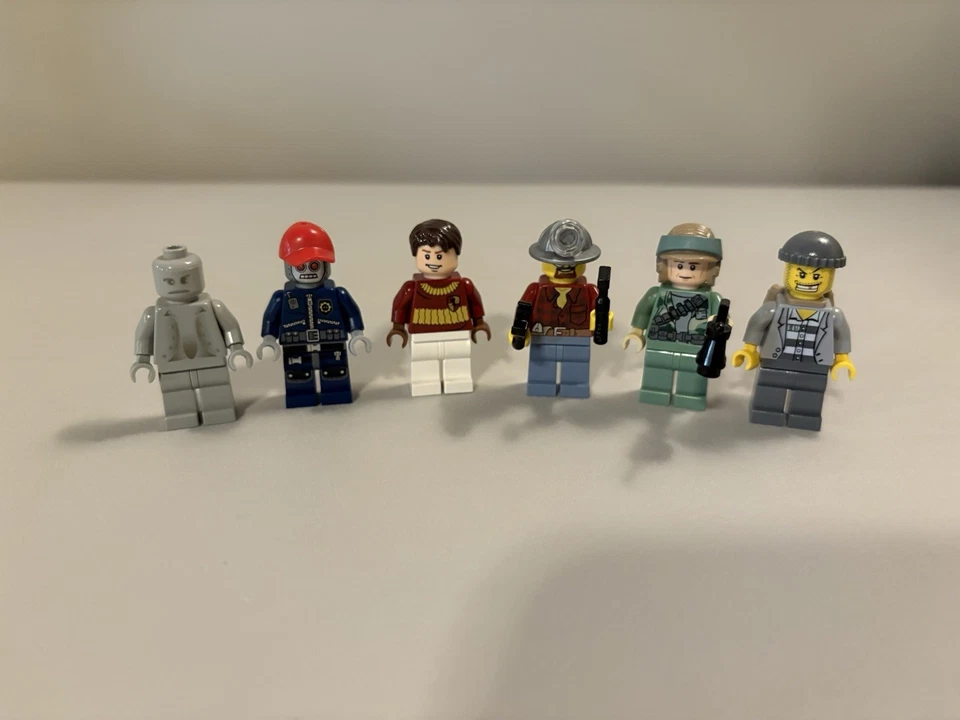 ЛОТ МИНИФИГУРОК LEGO Гарри Поттер, Бэтмен, Город + Велоцираптор, Акула и Собака - Изображение 3 из 4