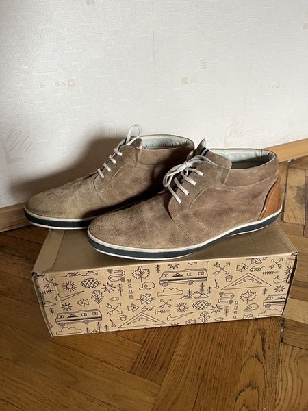 Men Floris van Bommel Boots Brown Suede 41