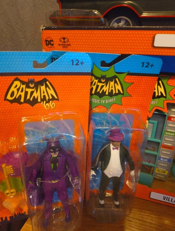 Mcfarlane Batman 66 Lot, Batmobile, Villains Lair + 2 Figures. - Image 3 of 4