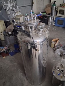 Stainless Steel Process Tank with Valves and Fittings
