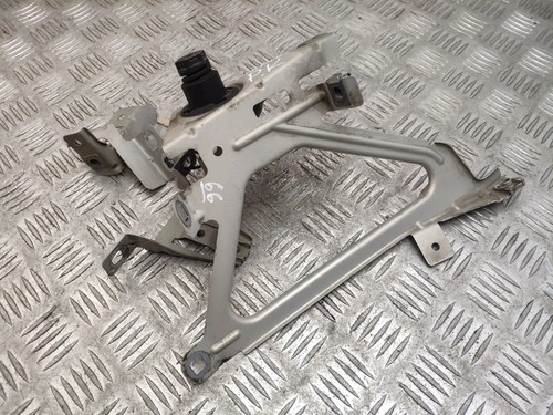 BMW 7 F01, F02 Kotflügelhalter vorne links 7184179 4.40 Petrol 298kw 15369602