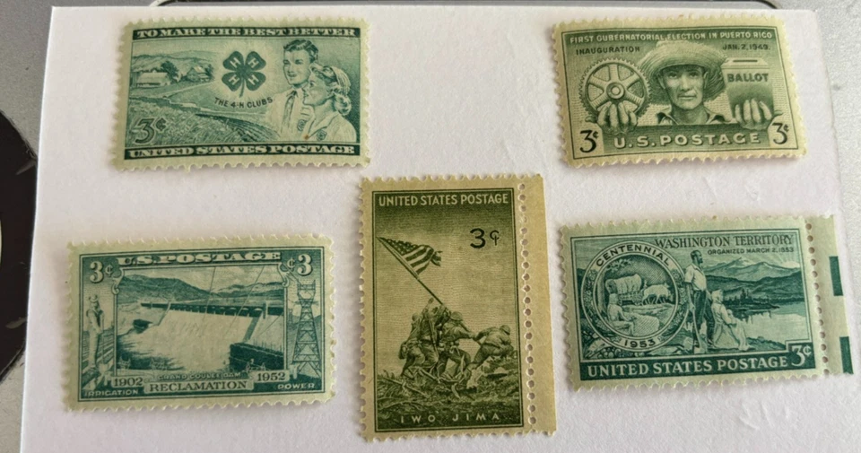 Lot of 5 Vintage US 3 Cent Green Stamps MINT #333 - Image 2 of 3