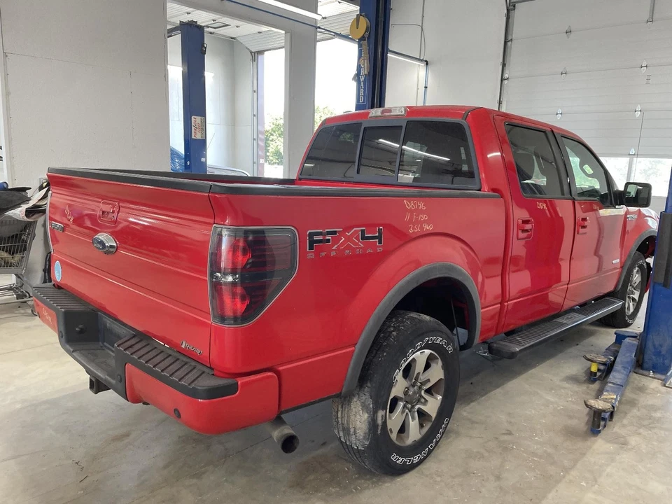 Used Driving Light fits: 2011 Ford F150 PICKUP Fog-Driving bumper mounted Grade - Image 4 of 4