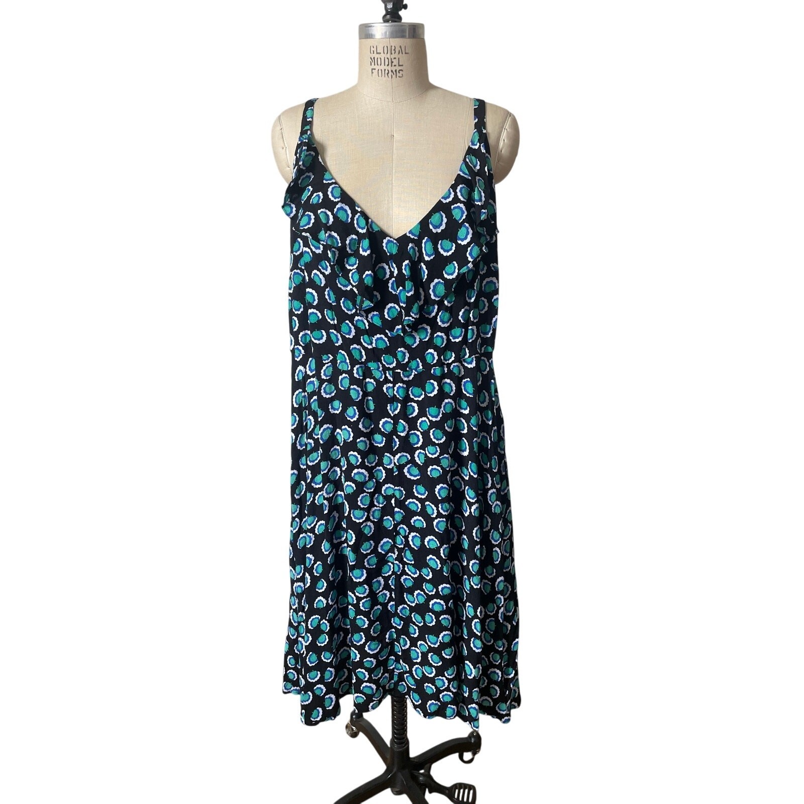 ELOQUII Sundress Ruffle V-Neck Fit & Flare in Black & Teal Print Size 22-image