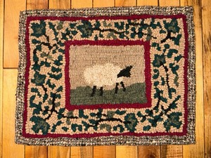 Primitive Hand Hooked Wool Rug Sheep Ivy Border Folk Art, Vintage 14x18”