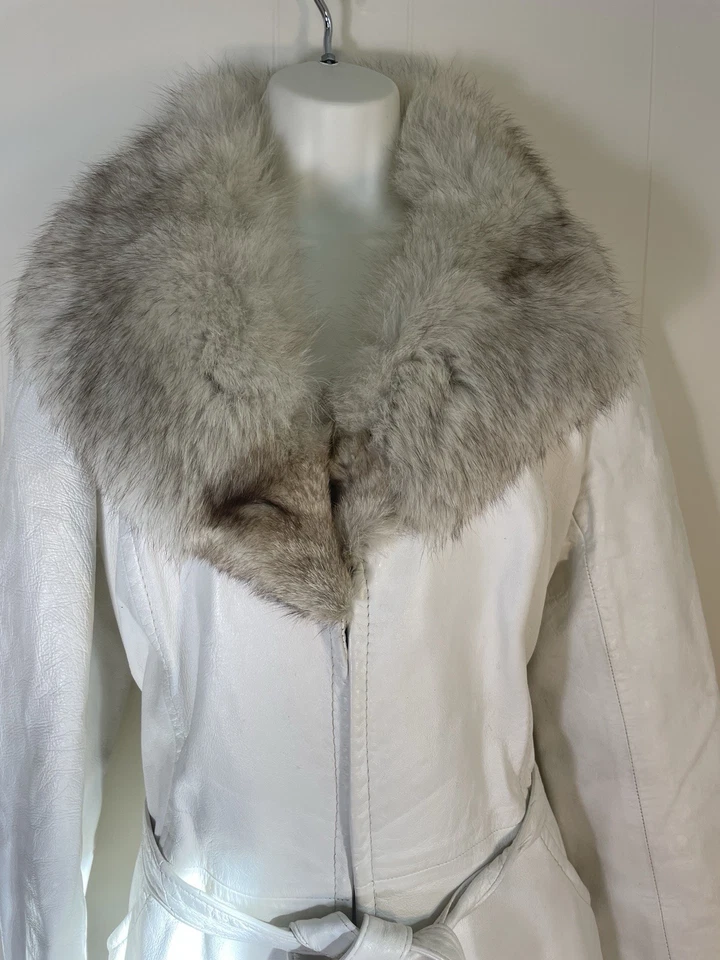 VTG 1970s Peter Caruso White Leather jacket Coat Fox Fur Collar Small belt dress - Image 2 of 4